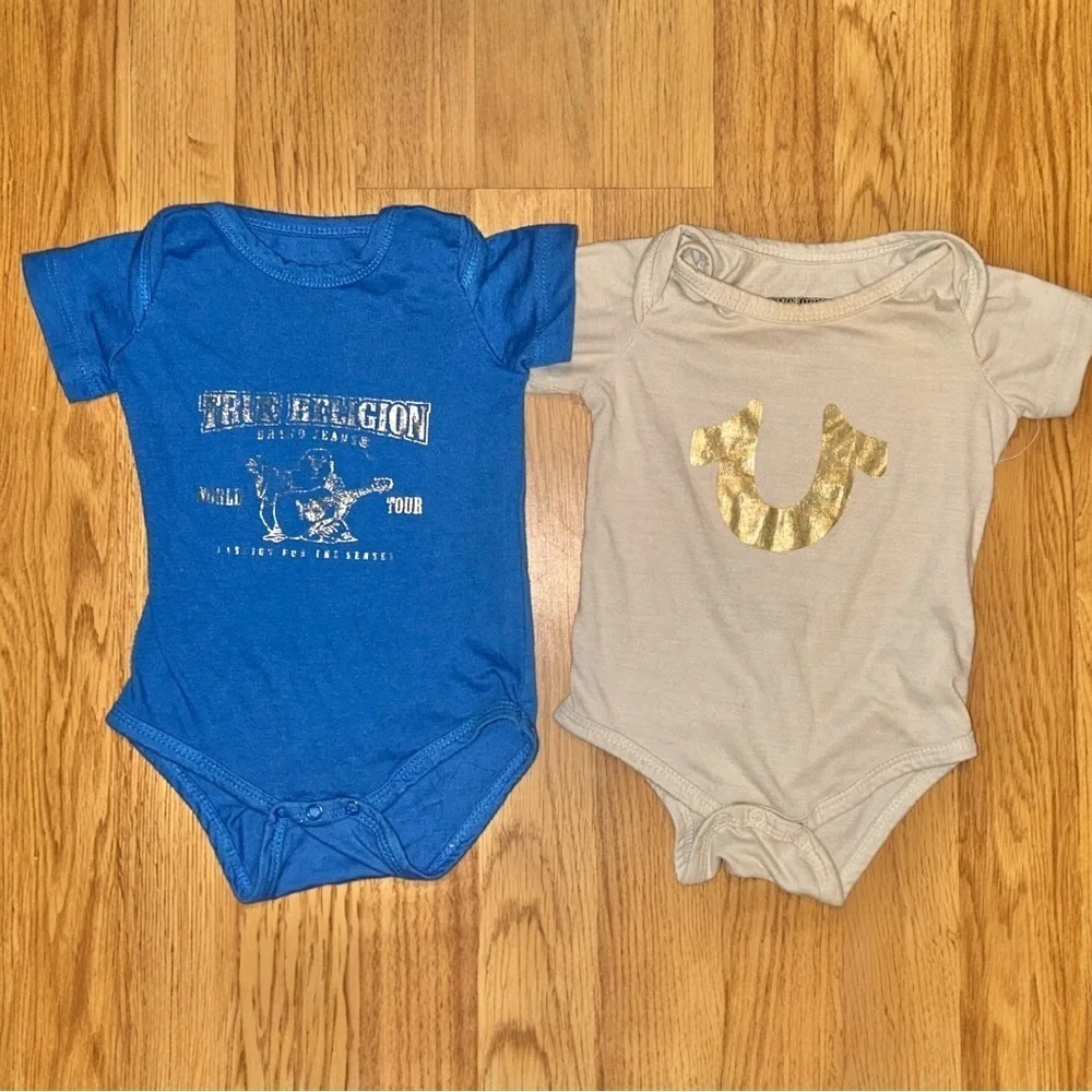 True Religion Baby Onesie Bundle 9–12M Bodysuits Set of 2 Matching Set Baby Boy